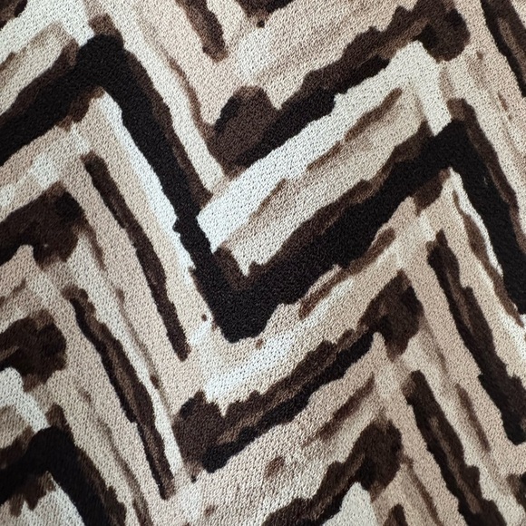 Dana Buchman Tan, Brown and Black Chevron Blouse - Picture 7 of 9